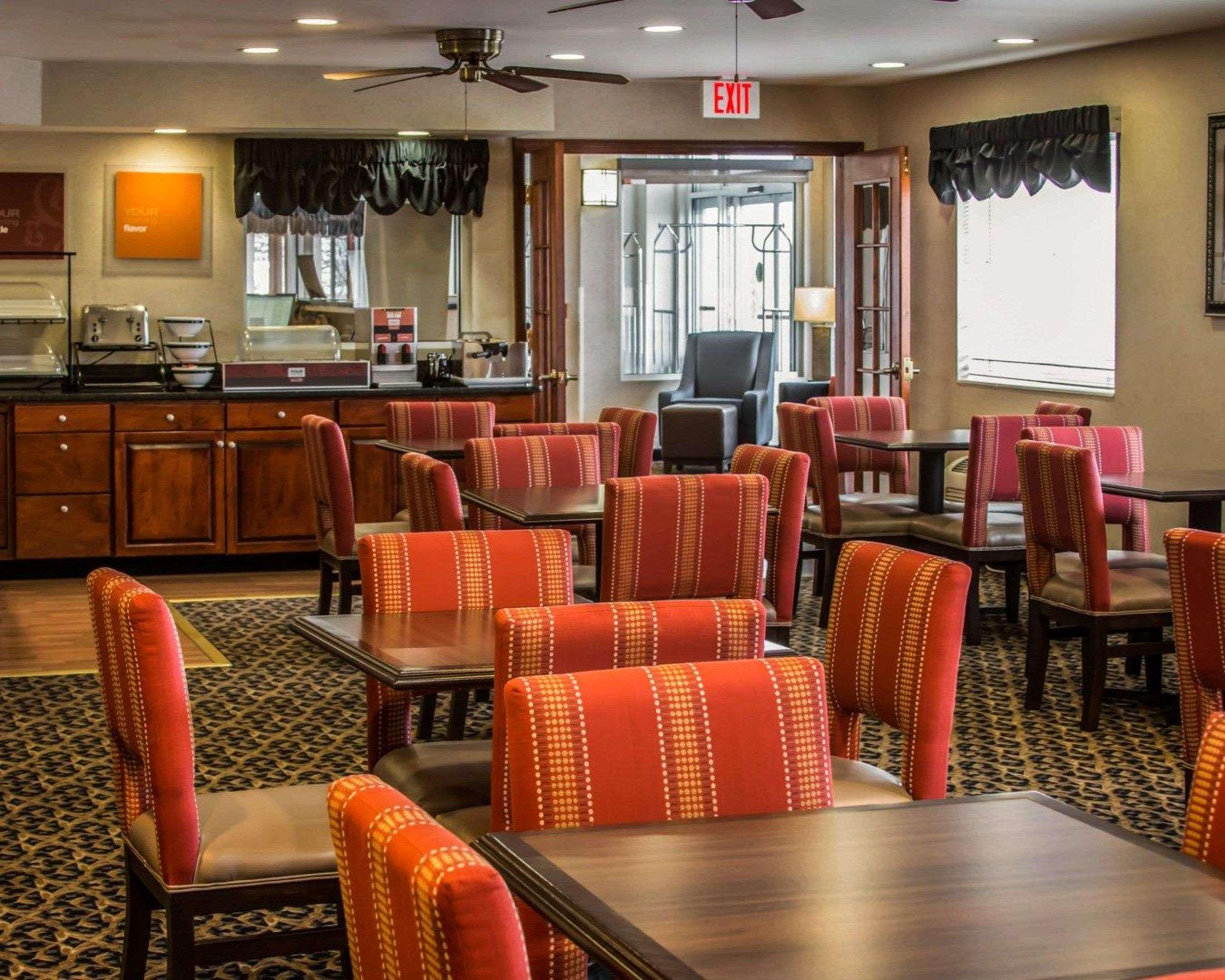 Comfort Inn & Suites Dimondale - Lansing Ngoại thất bức ảnh